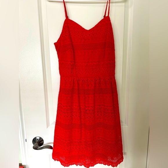 Elegant Red Lace Dress - Picture 1 of 5